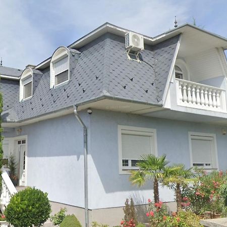 Sarga-Kek Haz Apartment Vonyarcvashegy Exterior photo
