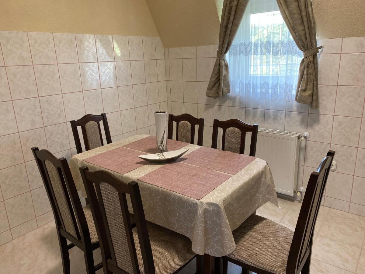 Sarga-Kek Haz Apartment Vonyarcvashegy Exterior photo